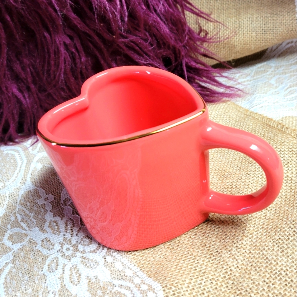 Threshold by Target heart stoneware mug gold rim 15.5 oz